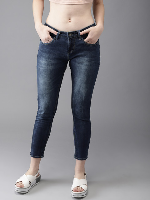 

HERE&NOW Women Blue Skinny Fit Mid-Rise Clean Look Stretchable Cropped Jeans