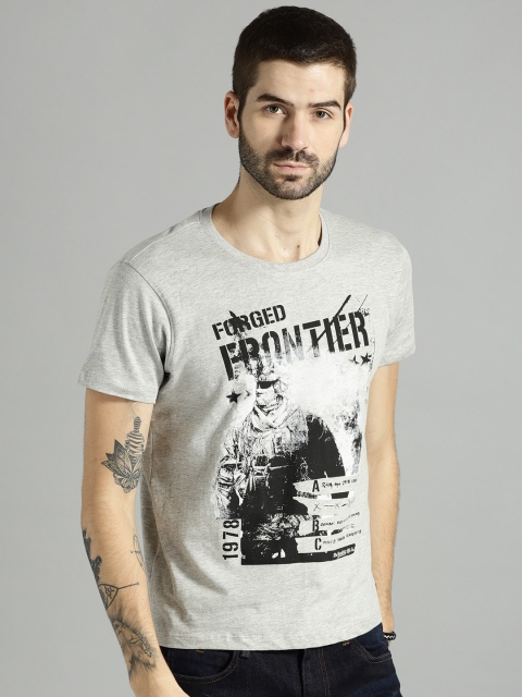 

Roadster Men Grey Melange Printed Round Neck T-shirt