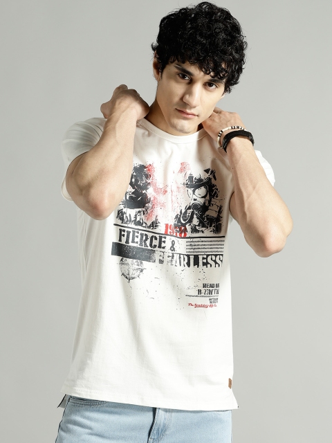 

Roadster Men White Printed Round Neck T-shirt