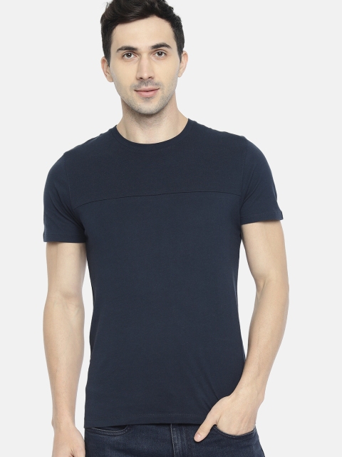 

SELECTED Men Navy Blue Solid Round Neck T-shirt