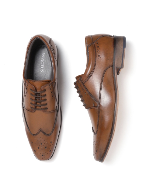

INVICTUS Men Brown Solid Formal Brogues