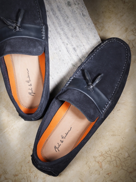 

Mast & Harbour Men Navy Blue Driving Shoes