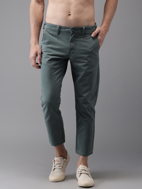 

HERE&NOW Men Green Slim Fit Solid Cropped Chinos, Grey