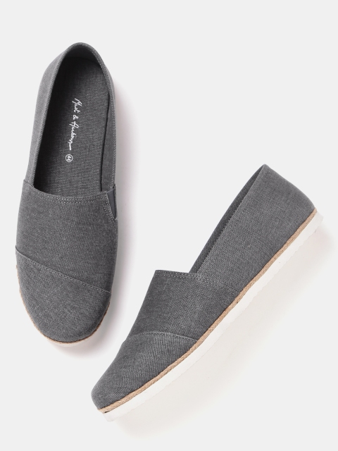 

Mast & Harbour Men Grey Slip-On Sneakers