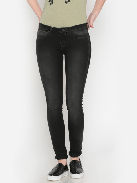 

Wrangler Women Black Slim Fit Low-Rise Clean Look Stretchable Jeans