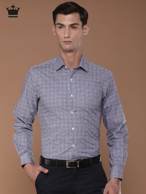 

Louis Philippe Men White & Navy Slim Fit Checked Formal Shirt