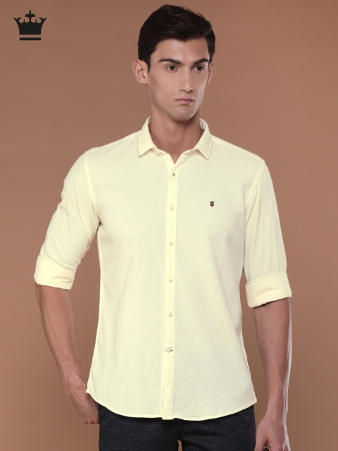 

Louis Philippe Sport Men Yellow Solid Slim Fit Casual Shirt