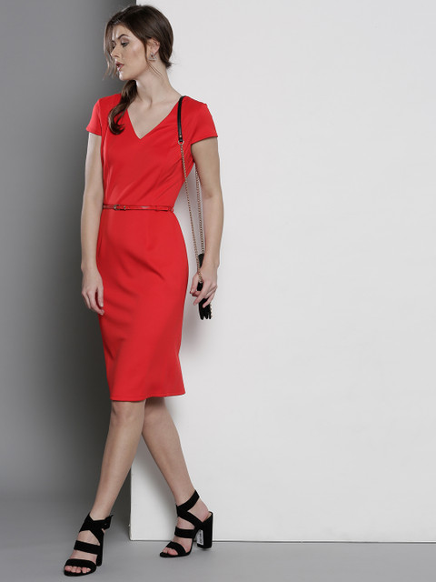 

DOROTHY PERKINS Women Red Solid Sheath Dress