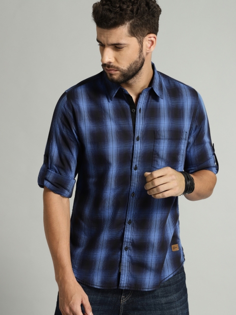 

Roadster Men Blue & Black Checked Casual Shirt