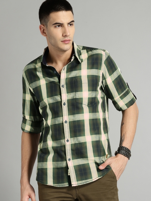 

Roadster Men Navy & Green Regular Fit Checked Casual Shirt, Navy blue