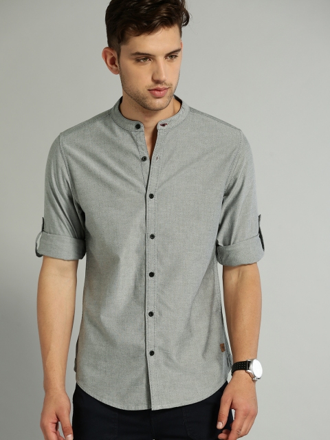 

Roadster Men Grey Regular Fit Solid Casual Shirt