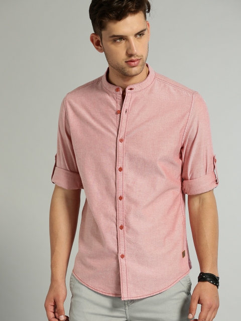 

Roadster Men Maroon Regular Fit Solid Casual Shirt