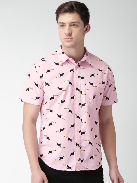 

Aeropostale Men Pink Regular Fit Printed Casual Shirt