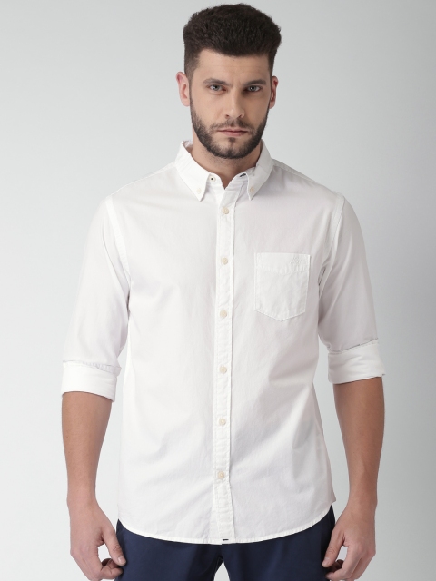 

Aeropostale Men White Regular Fit Solid Casual Shirt