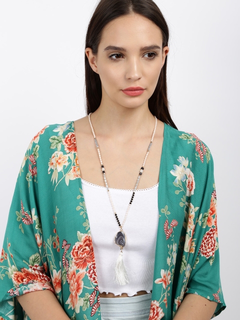 

Ayesha White Metal Necklace