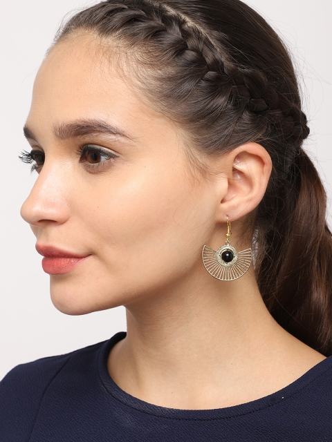 

Ayesha Set of 2 Gold-Toned Earrings