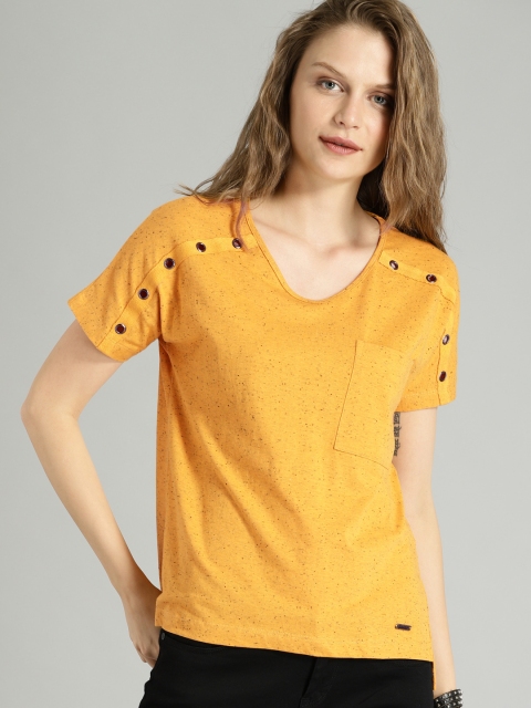 

Roadster Women Mustard Yellow Solid Round Neck T-shirt