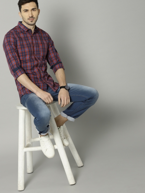 

French Connection Men Blue & Red Slim Fit Checked Casual Shirt