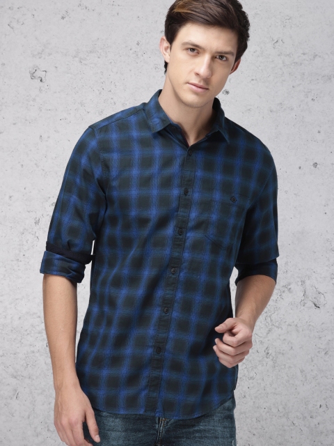 

Ecko Unltd Men Blue & Black Slim Fit Checked Casual Shirt