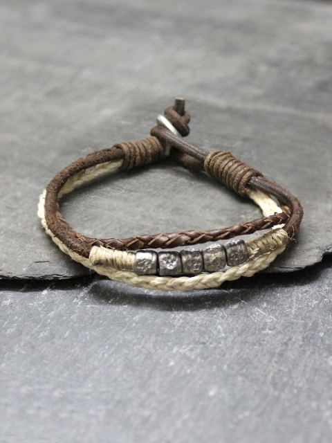 

UNKNOWN by Ayesha Men Brown & Off-White Leather Multistranded Bracelet