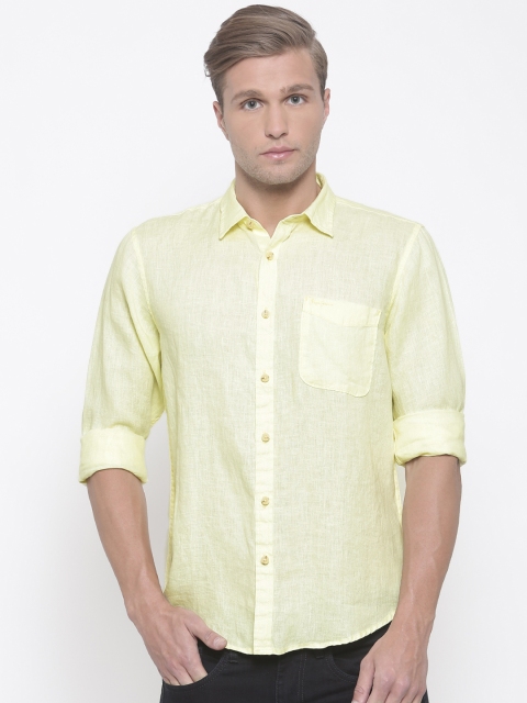 

Pepe Jeans Men Yellow Regular Fit Solid Casual Shirt