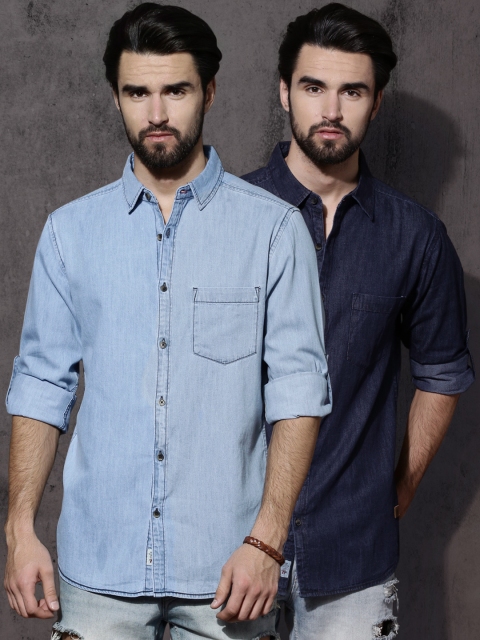 

Roadster Pack of 2 Regular Fit Denim Shirts, Blue