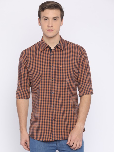 

British Club Men Orange & Navy Slim Fit Checked Casual Shirt