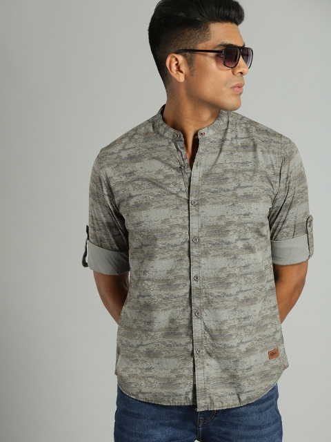 

Roadster Men Grey & Olive Green Regular Fit Printed Casual Shirt