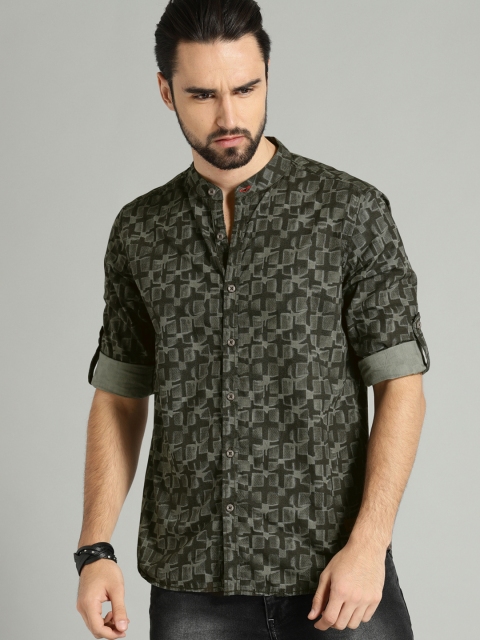 

Roadster Men Olive Green & Grey Regular Fit Printed Casual Shirt