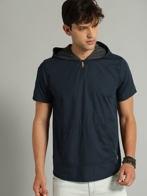 

Roadster Men Navy Blue Solid Hood T-shirt