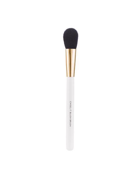 

MyGlamm Chisel It Blush Brush, Black