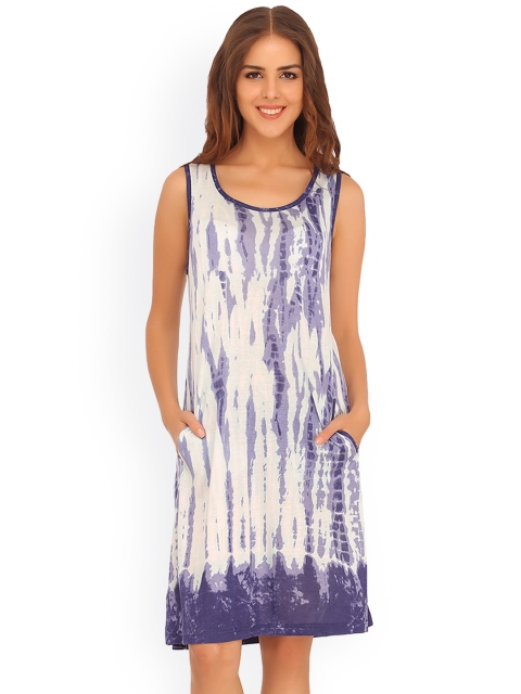 

Clovia Blue Printed Nightdress NS0670P03