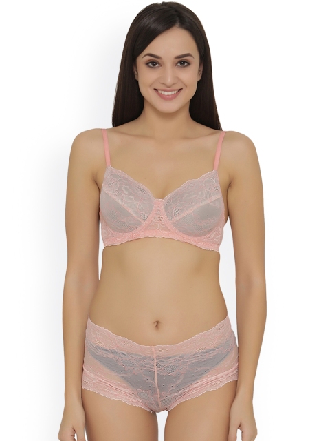 

Clovia Peach Lace Lingerie Set BP1116P16