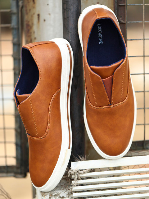 

LOCOMOTIVE Men Brown Slip-On Sneakers
