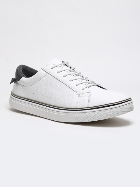 

LOCOMOTIVE Men White Sneakers
