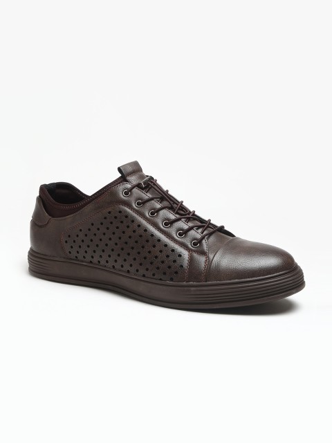 

LOCOMOTIVE Men Brown Sneakers