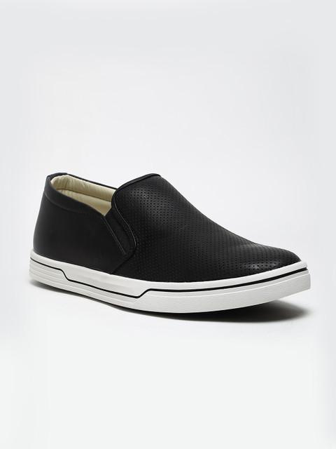 

LOCOMOTIVE Men Black Slip-On Sneakers