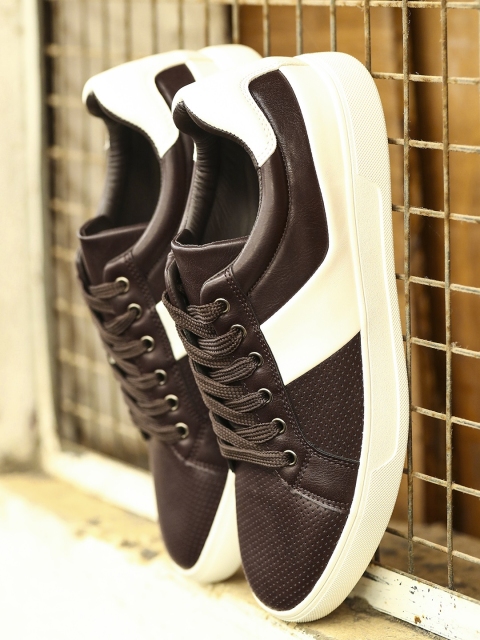 

LOCOMOTIVE Men Brown Sneakers