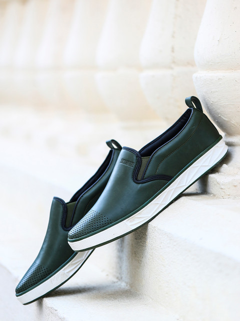 

LOCOMOTIVE Men Green Slip-On Sneakers