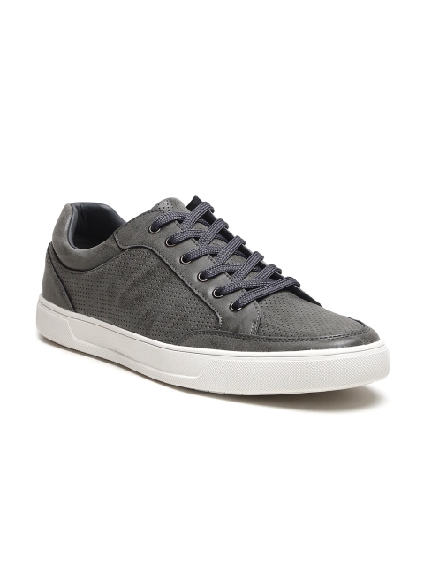 

LOCOMOTIVE Men Grey Sneakers