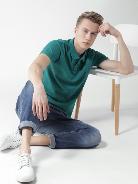 

Tommy Hilfiger Men Green Solid Polo Collar T-shirt