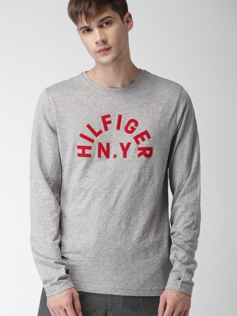 

Tommy Hilfiger Men Grey Self Design Round Neck T-shirt