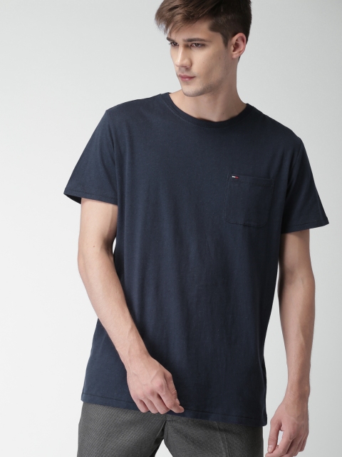 

Tommy Hilfiger Men Navy Blue Solid Round Neck T-shirt
