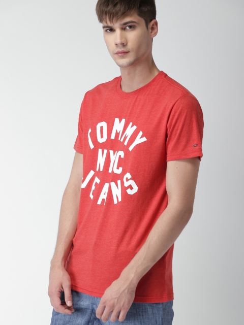 

Tommy Hilfiger Men Red Solid Round Neck T-shirt