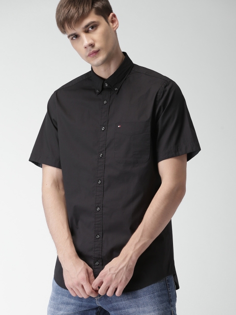 

Tommy Hilfiger Men Black Slim Fit Solid Casual Shirt