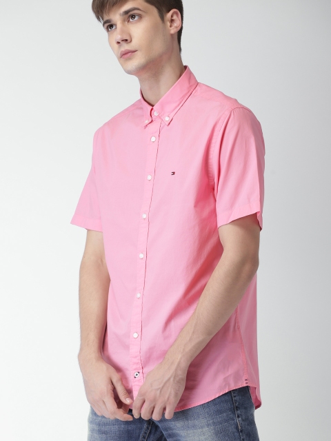 

Tommy Hilfiger Men Pink Regular Fit Solid Casual Shirt