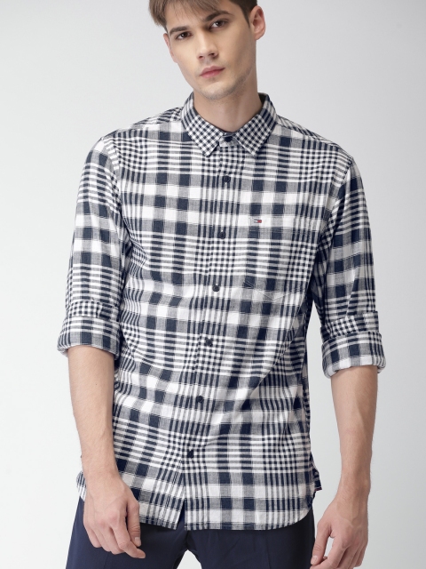 

Tommy Hilfiger Men Navy Blue & White Original Regular Fit Checked Casual Shirt