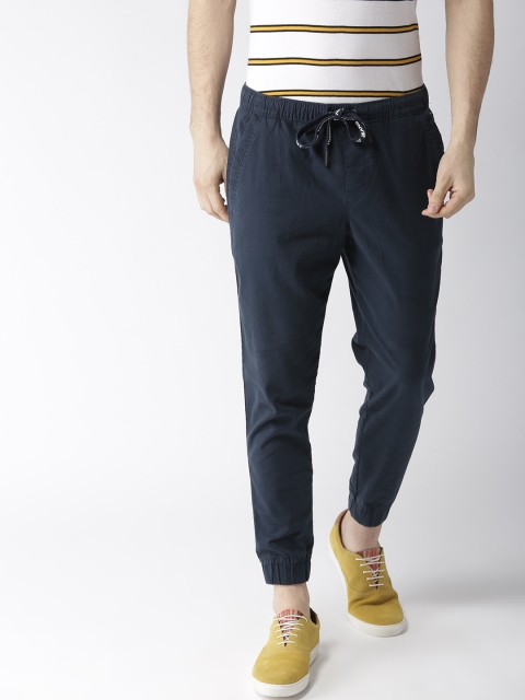 

Tommy Hilfiger Men Navy Blue Regular Fit Solid Joggers