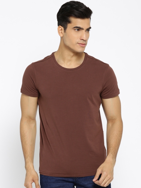 

Solly Jeans Co. Men Brown Solid Round Neck T-shirt