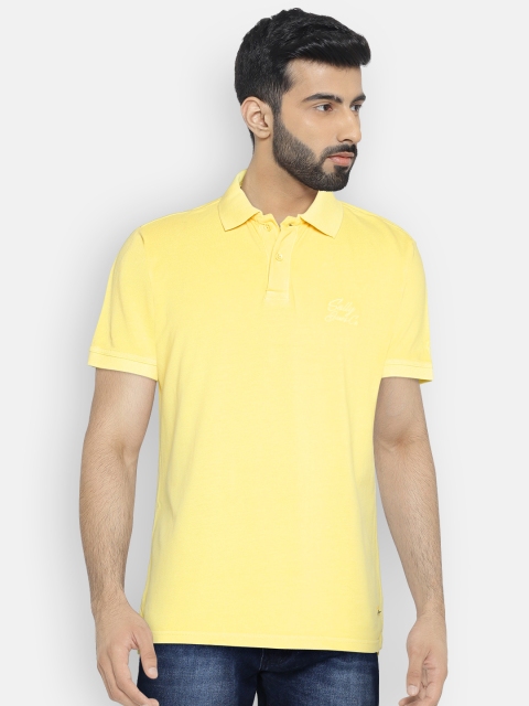 

Solly Jeans Co. Men Yellow Solid Polo Collar T-shirt